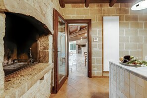 Interior - Masseria Pitorre With Pool (Conversano)