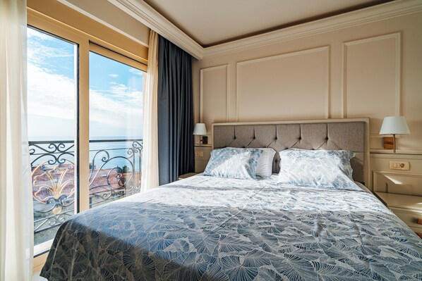 Premium bedding, Select Comfort beds, desk, laptop workspace - The Golden Legacy Hotel (Sveti Stefan)