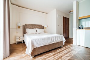 Deluxe-værelse | Premium-sengetøj, Select Comfort-senge, skrivebord
