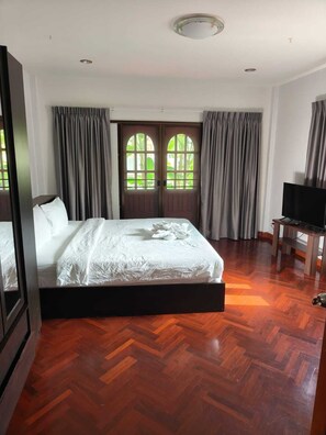 1 soverom, strykejern/-brett, wi-fi (inkludert) og sengetøy