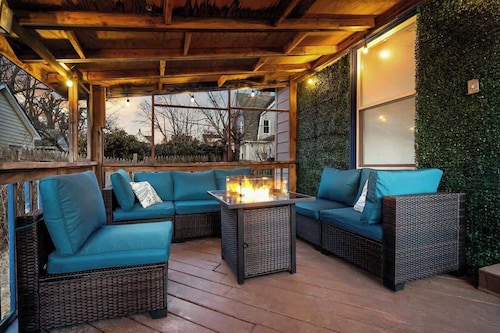 Near NYC & Transit ~ Family Friendly ~ Whole House