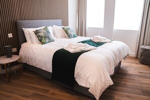 Rideaux occultants, fer et planche à repasser, Wi-Fi gratuit