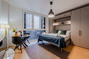 Bügeleisen/Bügelbrett, kostenloses WLAN, Bettwäsche