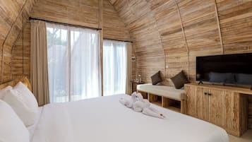 Deluxe kamer, niet-roken | Lakens van Egyptisch katoen, luxe beddengoed, een bureau