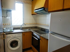 Fridge, microwave, oven, coffee/tea maker - PEÑISCOLA BEACH SEA VIEW SUPERIOR (Peñiscola)