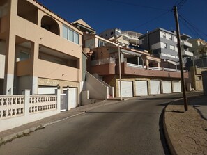 Esterni