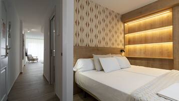 1 chambre, fer et planche à repasser, draps fournis
