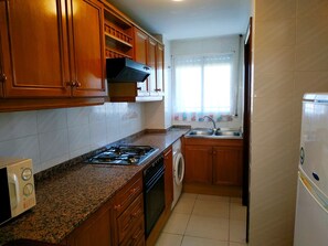 Frigorifero, microonde, macchina per tè/caffè