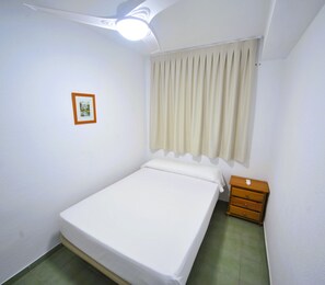 2 bedrooms, iron/ironing board, bed sheets - PRINCICASIM SUPERIOR (Benicàssim)