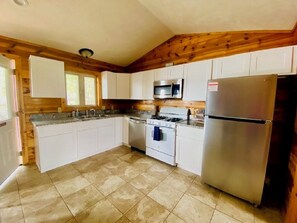 ميكروويف، فرن، موقد طهي مسطح، غسالة أطباق