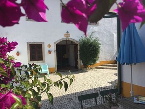 Terrace/patio - Quinta Laranja - Apartment first floor - "Adega" (Alvorninha)