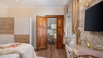 1 bedroom, iron/ironing board, WiFi, bed sheets