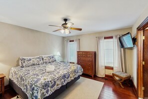 5 chambres, fer et planche à repasser, accès Internet, draps fournis