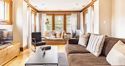 31+Day Stay. 20 min Drive to Midway, South Loop, Beach, & Museums.