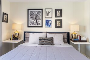 3 bedrooms, iron/ironing board, WiFi (free), bed sheets