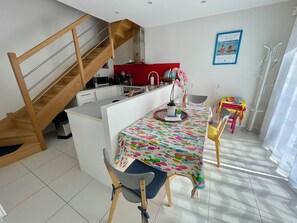 Dining - Nice apartment with terrace in Cap Ferret (Cap Ferret)