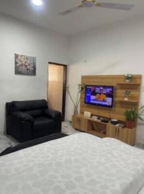 1 Schlafzimmer, Bügeleisen/Bügelbrett, WLAN, Bettwäsche