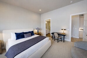 4 habitaciones, escritorio, tabla de planchar con plancha y wifi gratis 