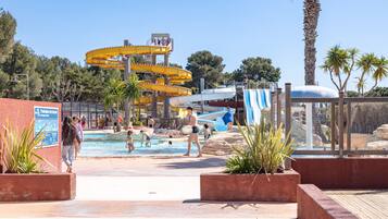 Piscina interna, piscina aquecida