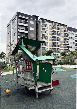 Appartamento, 1 camera da letto, balcone, vista giardino | Esterni