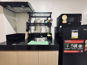 Condo, 1 quarto, sacada | Cozinha privada