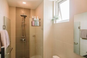 Studiolejlighed - 1 soveværelse - balkon - byudsigt | Badeværelse