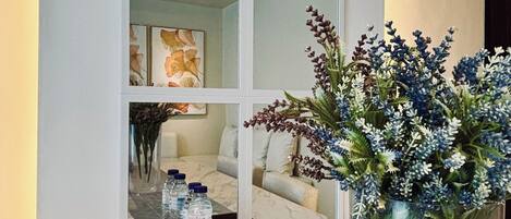 Apartment, 1 Bedroom, Balcony | Interior