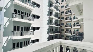 Căn hộ, 1 phòng ngủ, ban công | Ban công