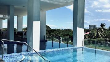 Huoneisto, 1 makuuhuone | Uima-allas | Ulkouima-allas