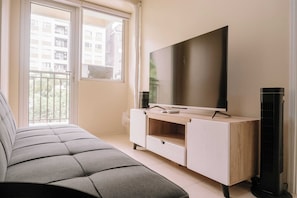 Apartment, 1 Schlafzimmer, Balkon | Wohnzimmer