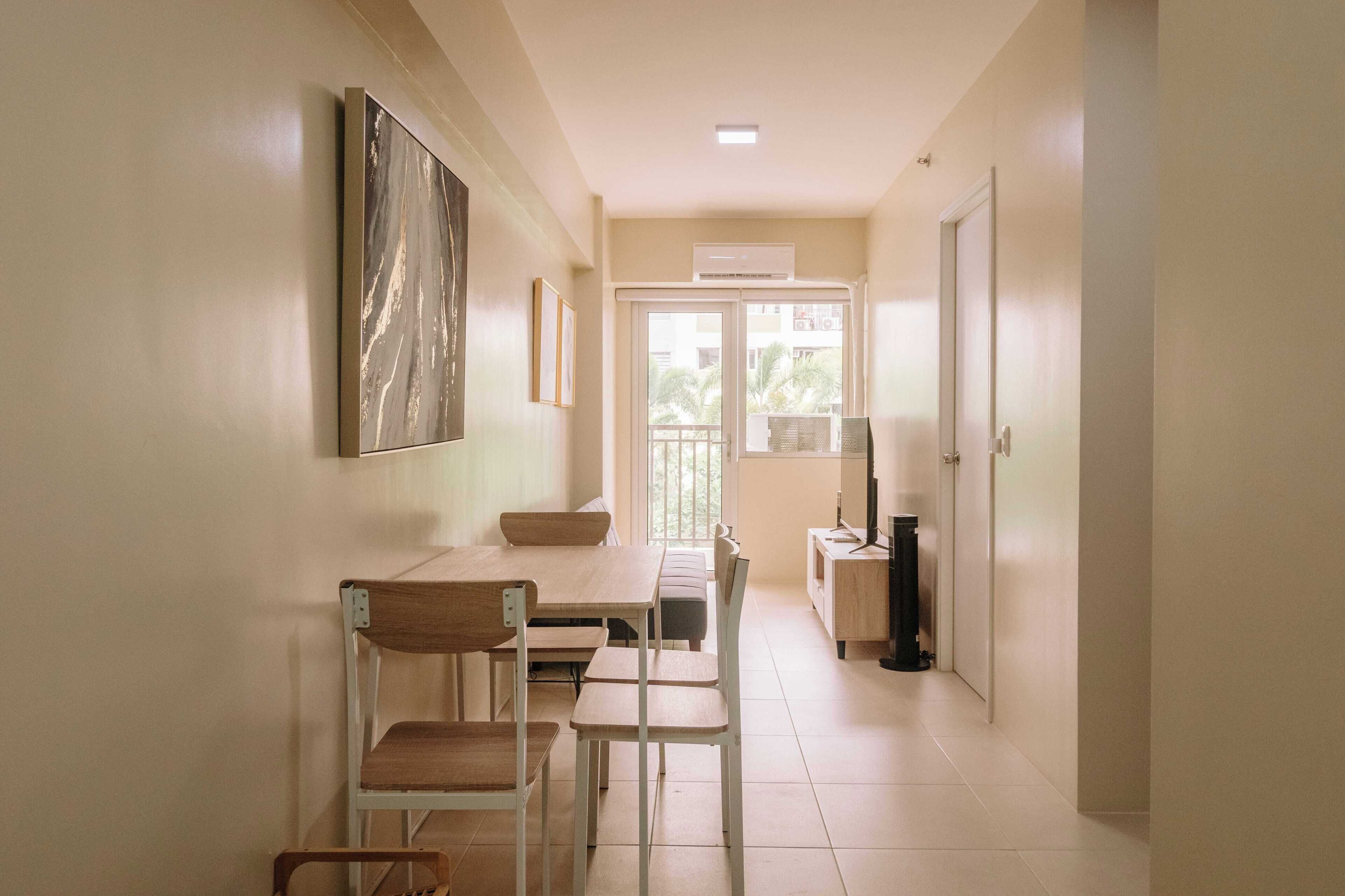 Condo, 1 Bedroom, Balcony | Dining