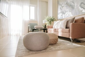 Apartment, 1 Schlafzimmer, Balkon | Wohnzimmer