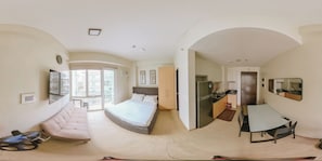 Studio, 1 Bedroom | Living room