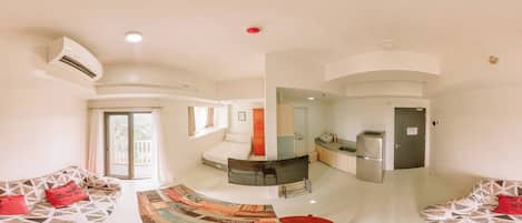 Condo, 1 Bedroom, Balcony | Living room
