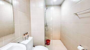 Condo, 1 habitación, balcón, vista al jardín | Baño
