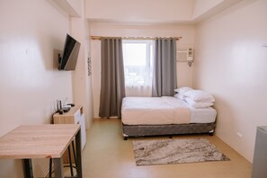 Studio, 1 Bedroom - Simply Cozy, Simply Perfect (Iloilo)
