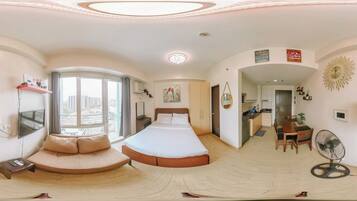 Apartamento, 1 habitación, balcón, vistas a la ciudad | Sala de estar