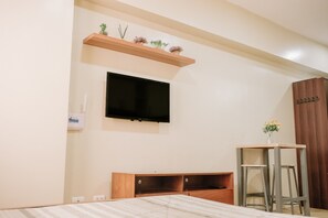 Estudio, 1 habitación, patio | Servicios de la habitación