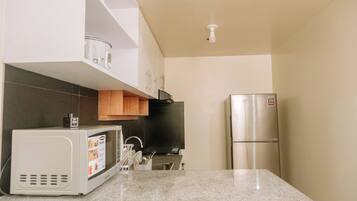 Condo, 1 quarto, sacada | Cozinha privada