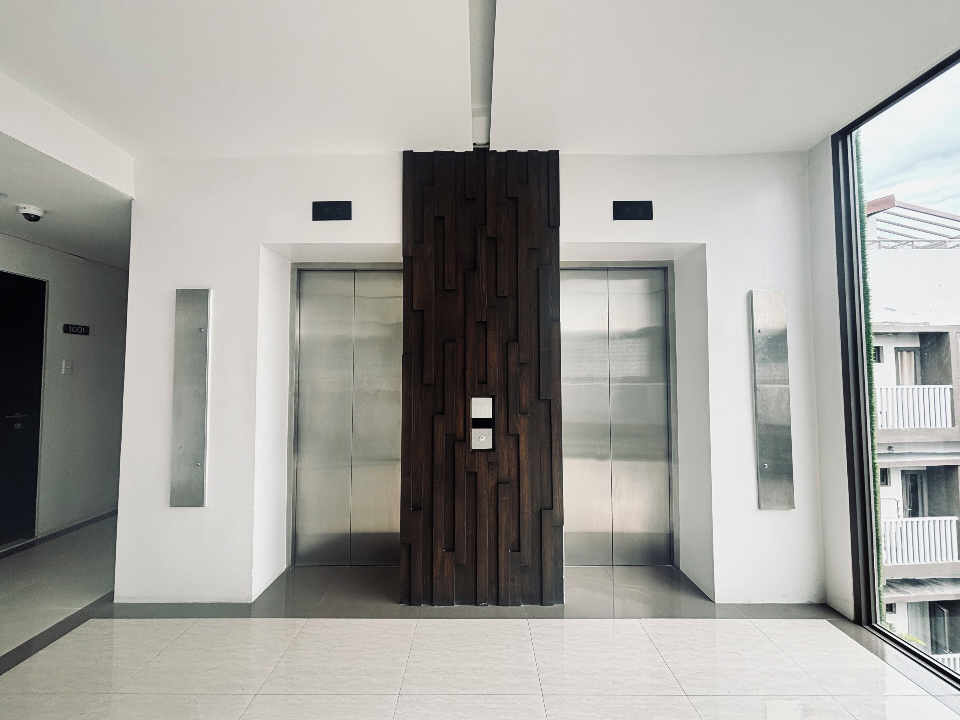Condo, 1 Bedroom, Balcony, Garden View | Interior