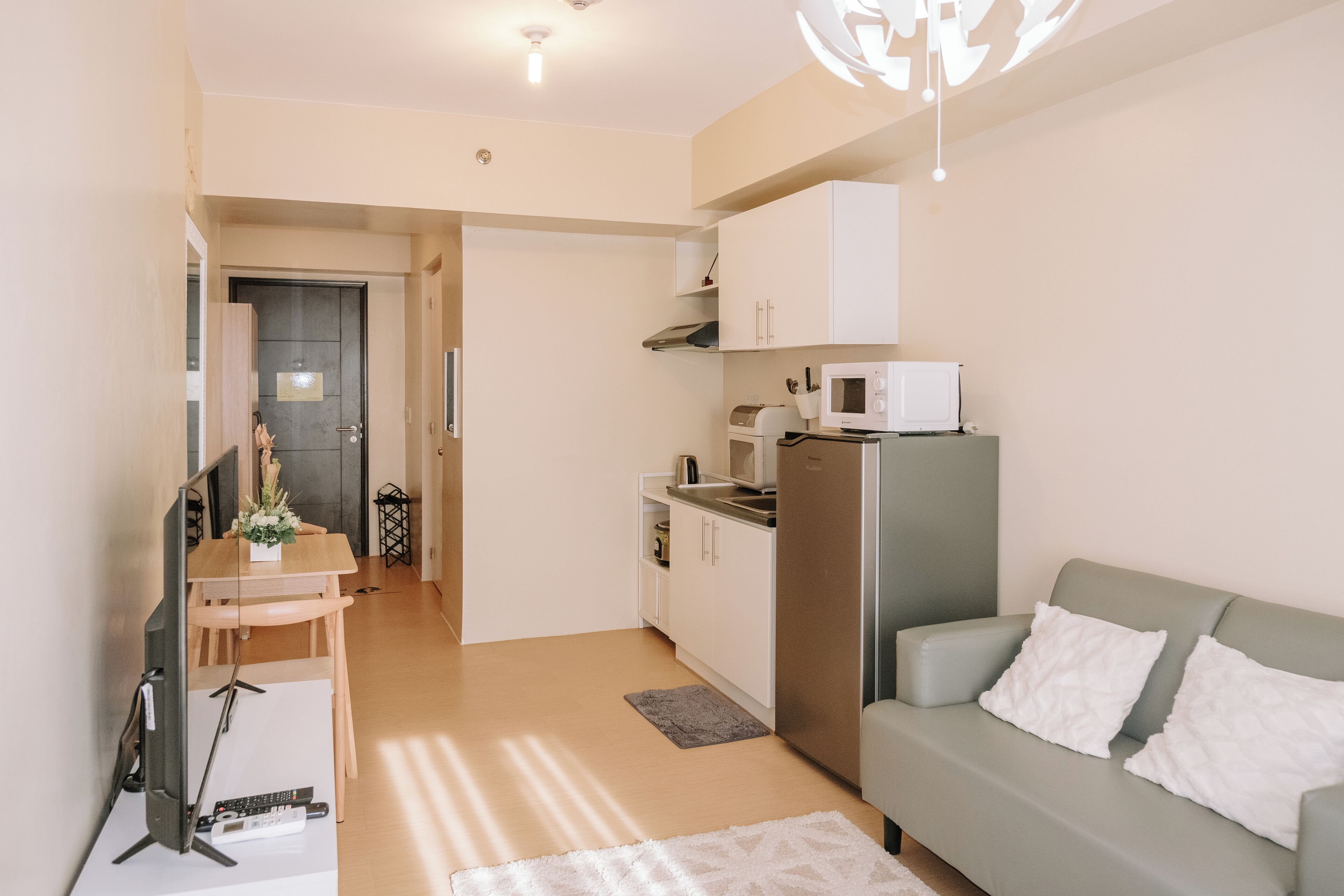 Studio, 1 Bedroom | Living room