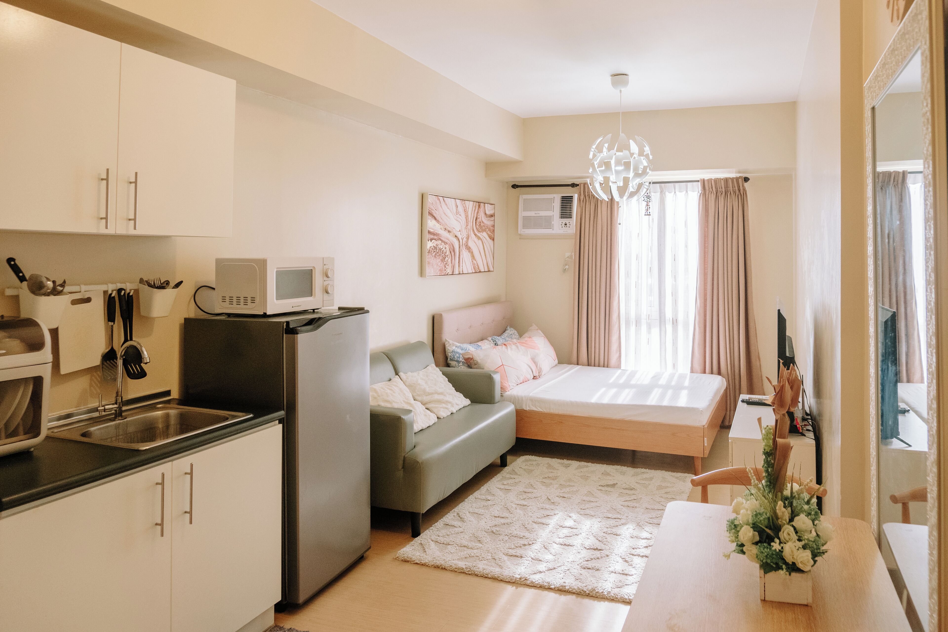 Studio, 1 Bedroom | Living room