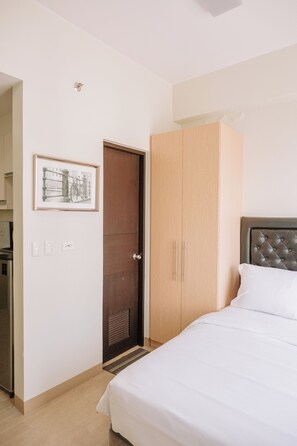 Studio, 1 Bedroom, Balcony, City View | 1 bedroom - Stunning Cityscape Hideout (Iloilo)