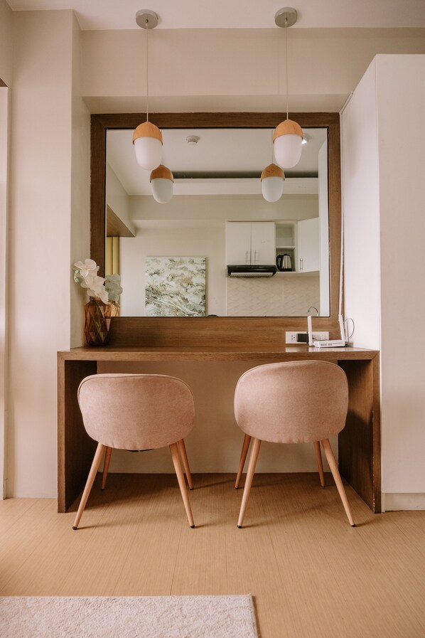 Studio, 1 Schlafzimmer, barrierefrei, Terrasse | Esszimmer