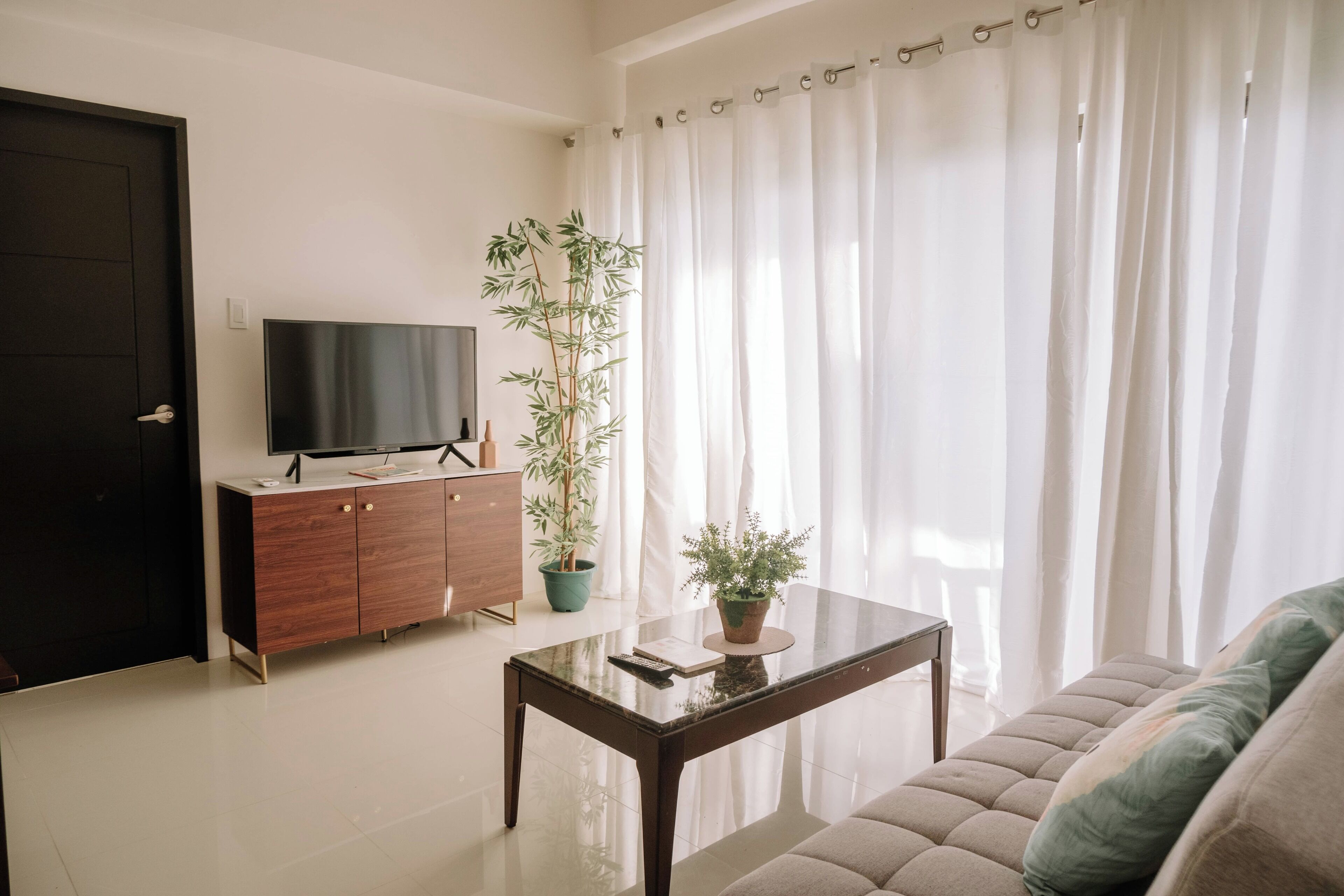 Condo, 2 Bedrooms, Balcony | Living room