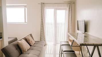 Condo, 1 Bedroom | Living room