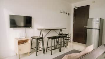 Condo, 1 Bedroom | Room amenity