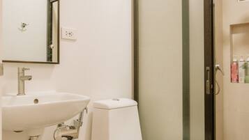 Condo, 1 Bedroom | Bathroom