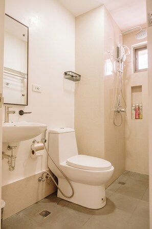 Condo, 1 Bedroom | Bathroom