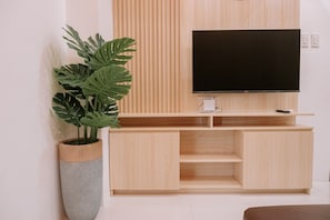 Condo, 1 Bedroom | Room amenity